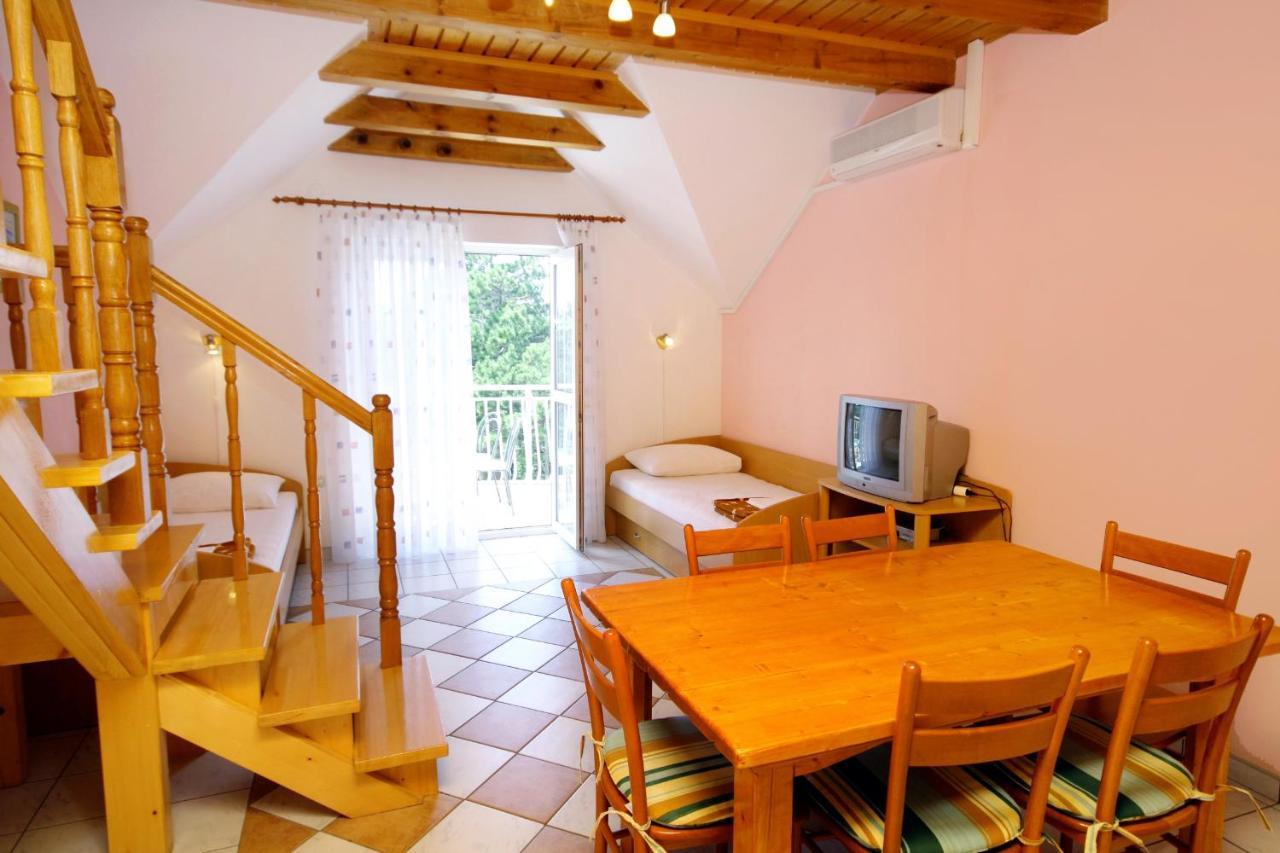 Apartments With A Swimming Pool Jadranovo, Crikvenica - 3238 Exterior photo